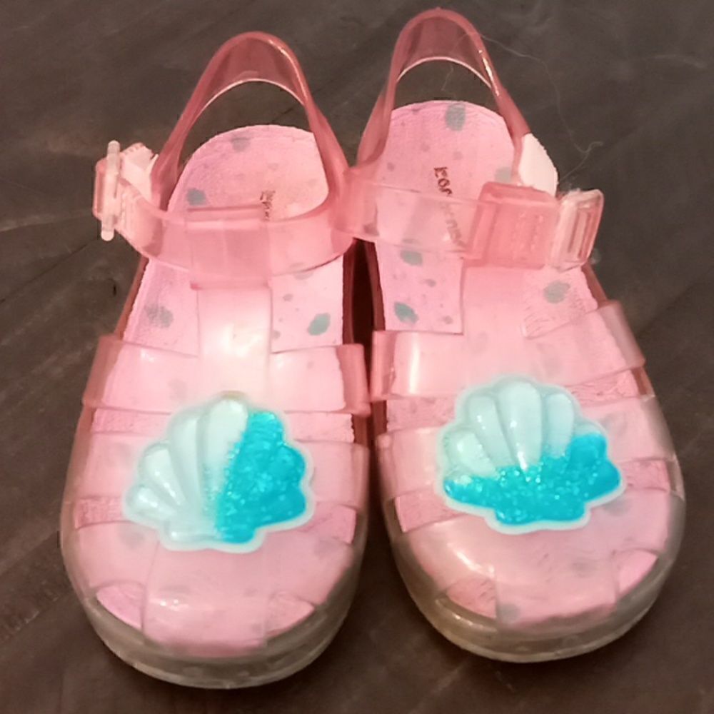 Little girl sandals glitter shell detail good condition pink size 9